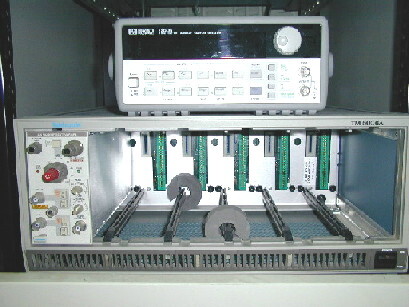 波形產生器(HP 33120A)